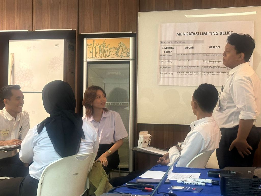 Membangun Semangat “Service is Selling” di Lini Terdepan PT Hero Retail&nbsp;Nusantara